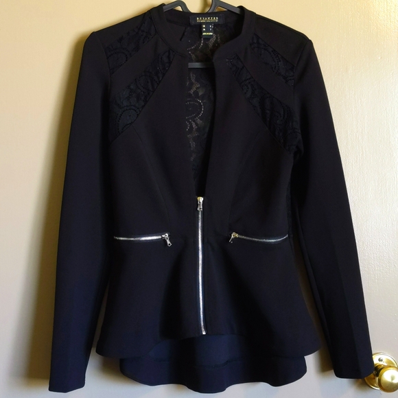 Gorgeous Tailored Blazer with Lace - Picture 3 of 5